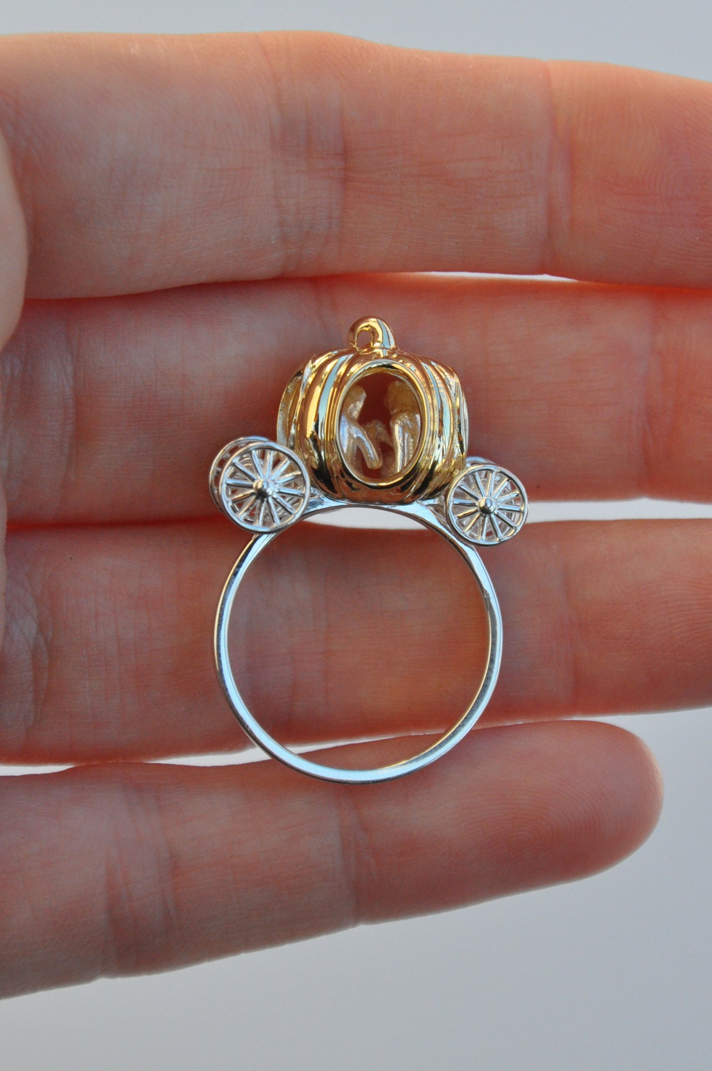 Frogs in Pumpkin Carriage Ring – Silver & Gold‑Plated Pumpkin Fairy‑Tale