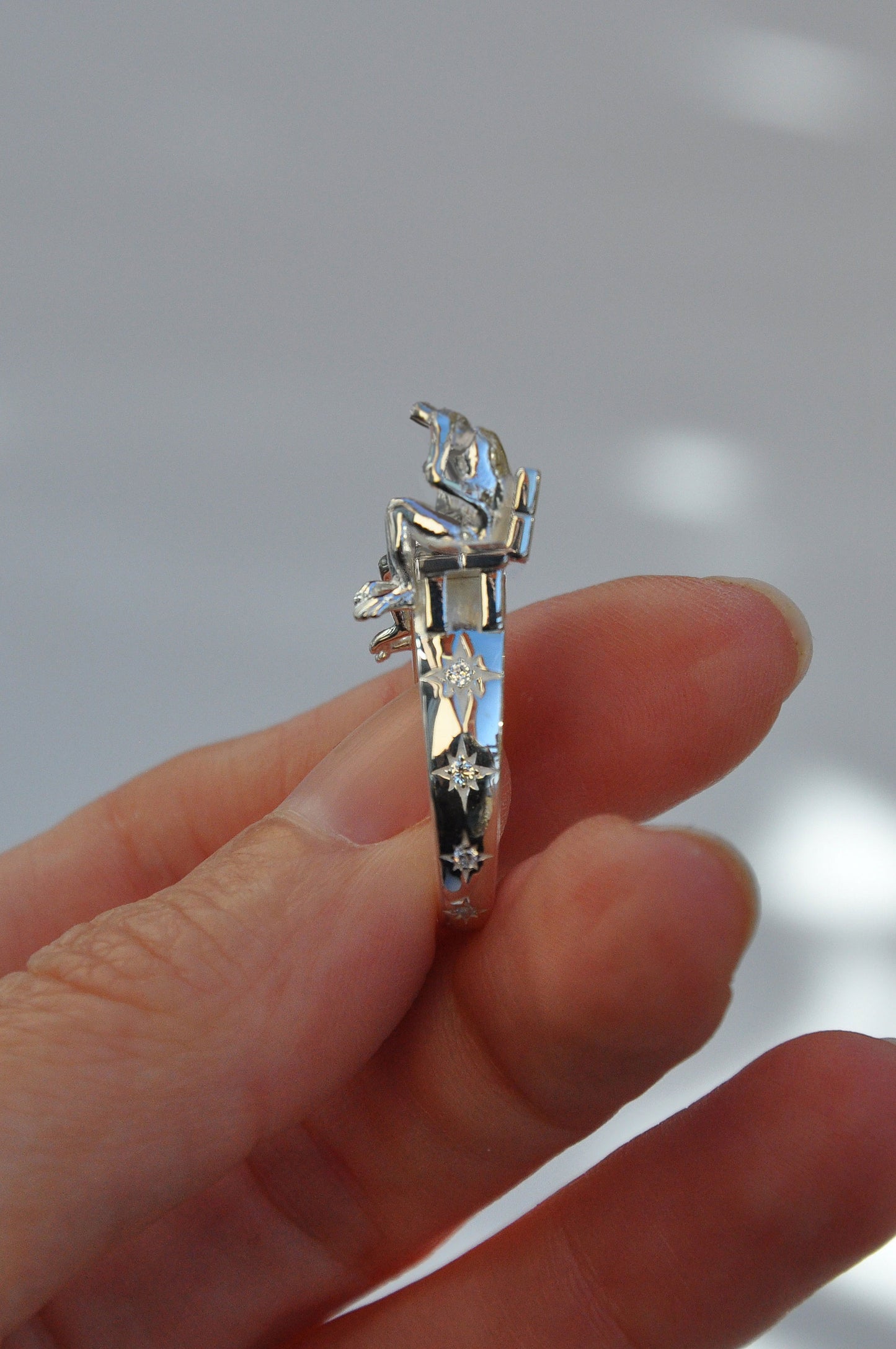 Stargazer Frogs Ring – Tiny Frogs & Crystal Stars