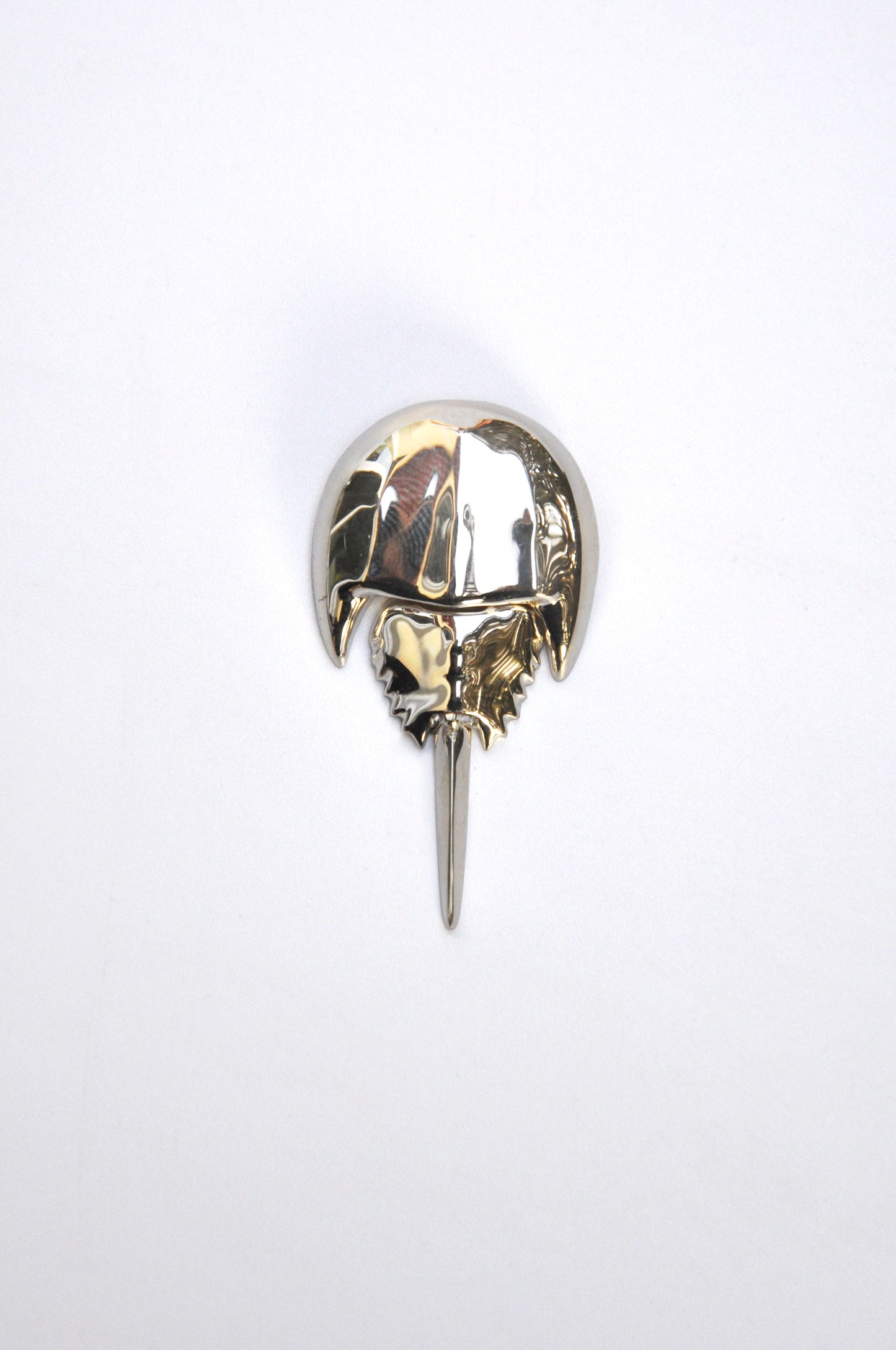Articulated Horseshoe Crab Pendant – Fossil Necklace in Silver & Gold