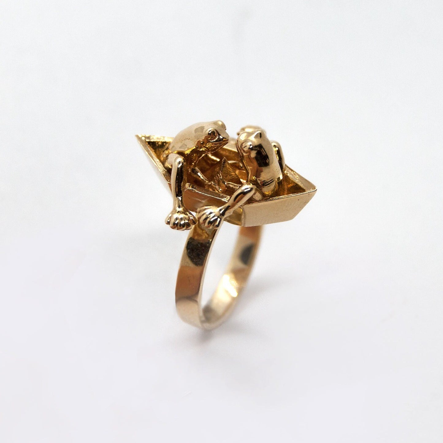 Frogs On Origami Boat Ring