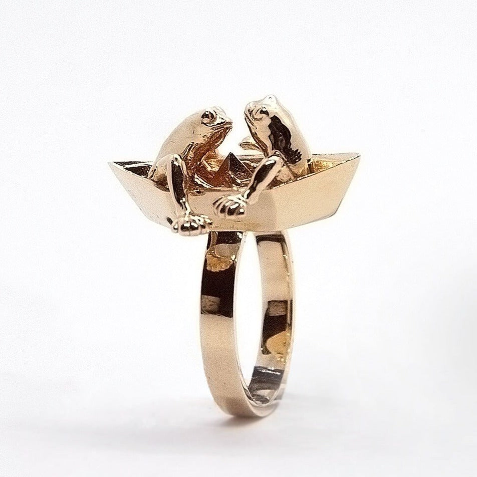 Frogs On Origami Boat Ring