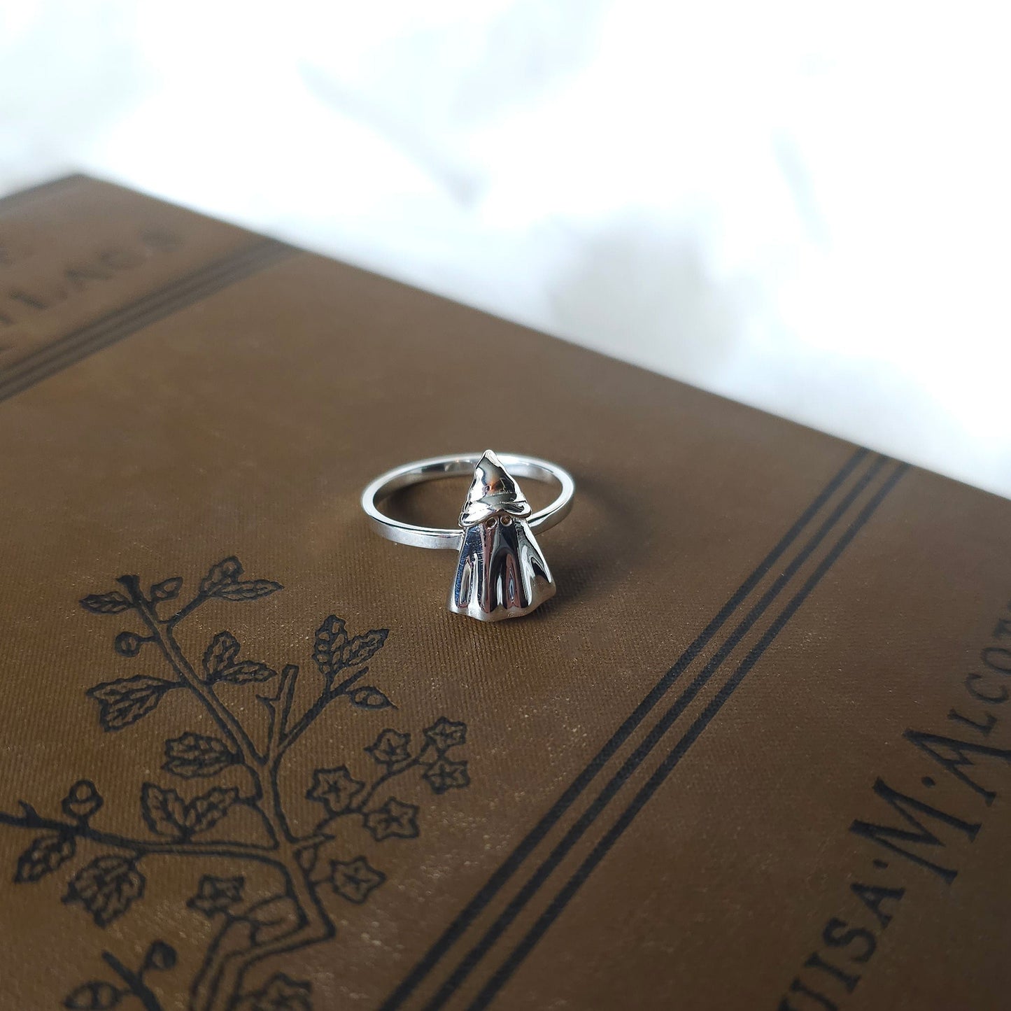 Witching Hour Ghost Ring