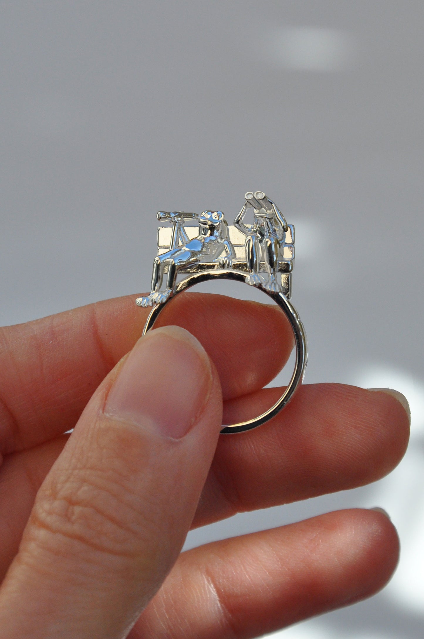 Stargazer Frogs Ring – Tiny Frogs & Crystal Stars