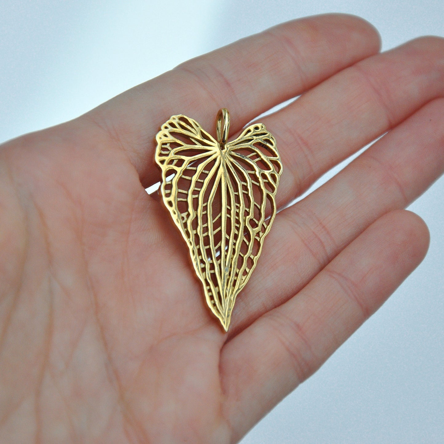 Caladium pendant