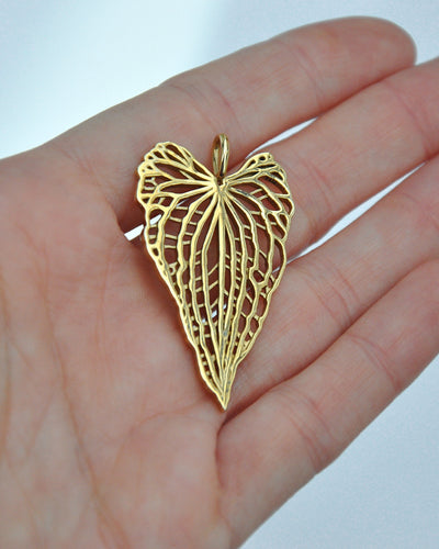 caladium-pendant-front