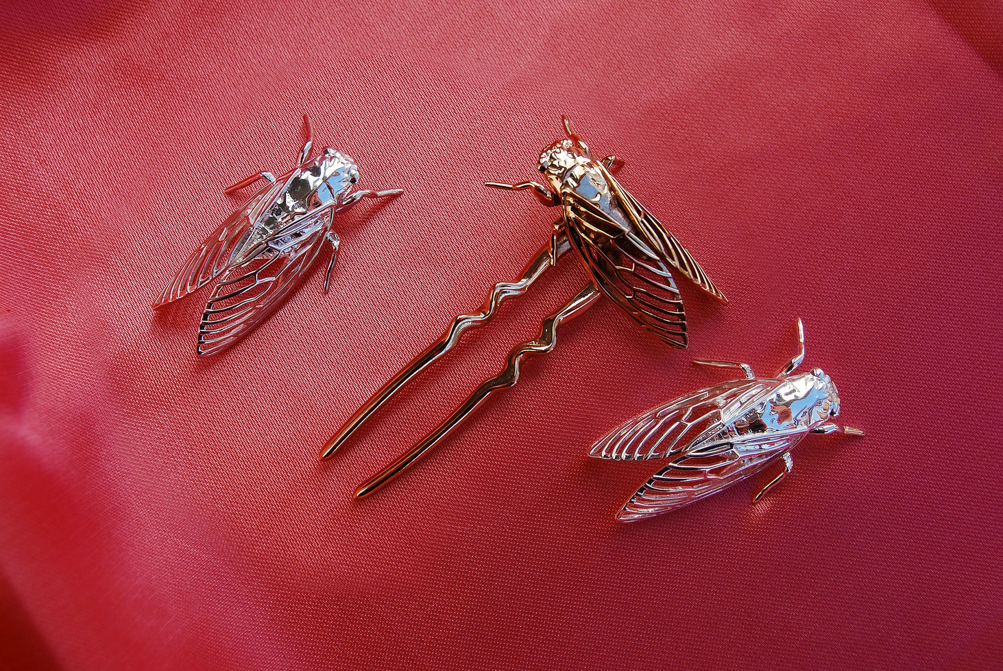 Cicada Hair Pin