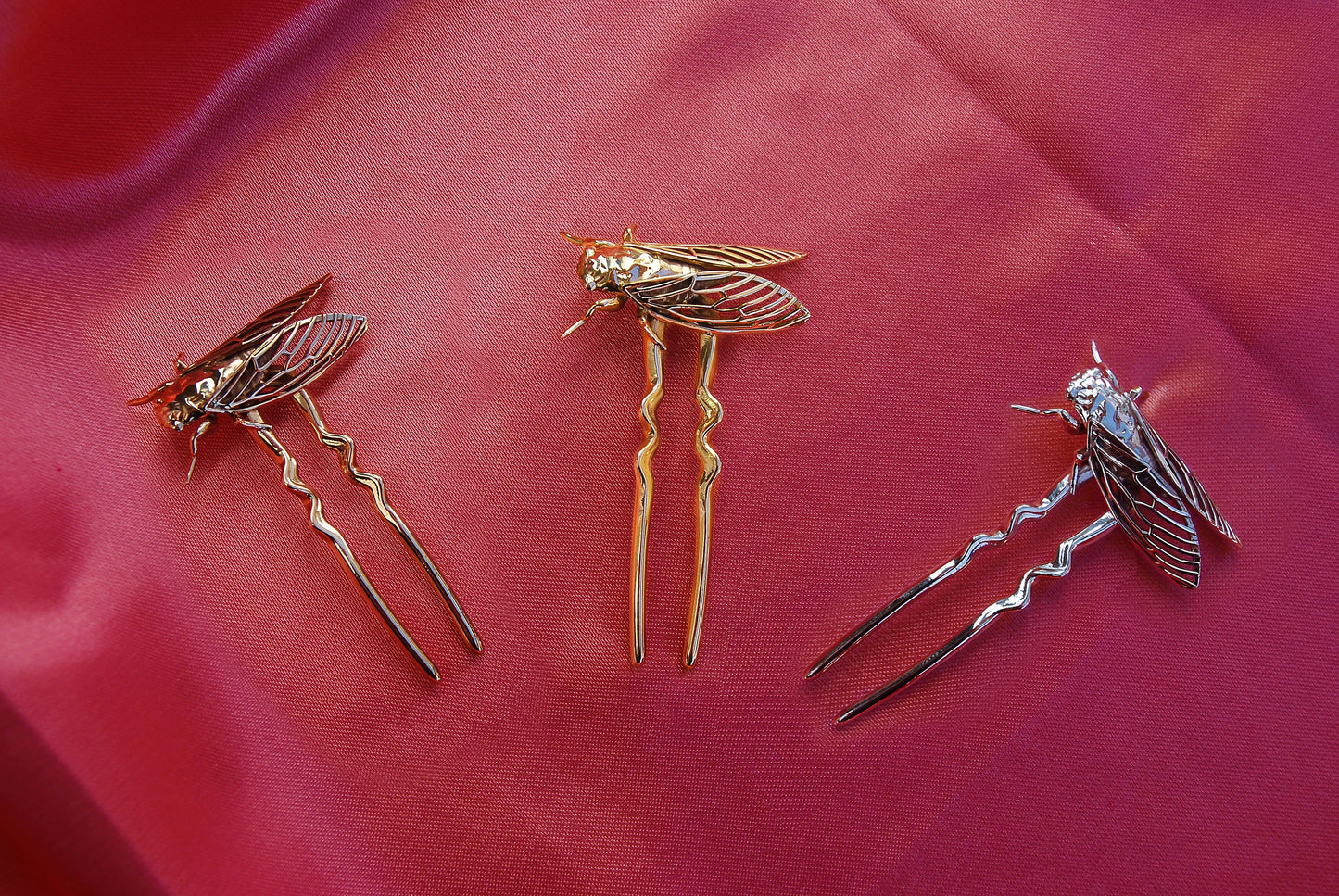 Cicada Hair Pin