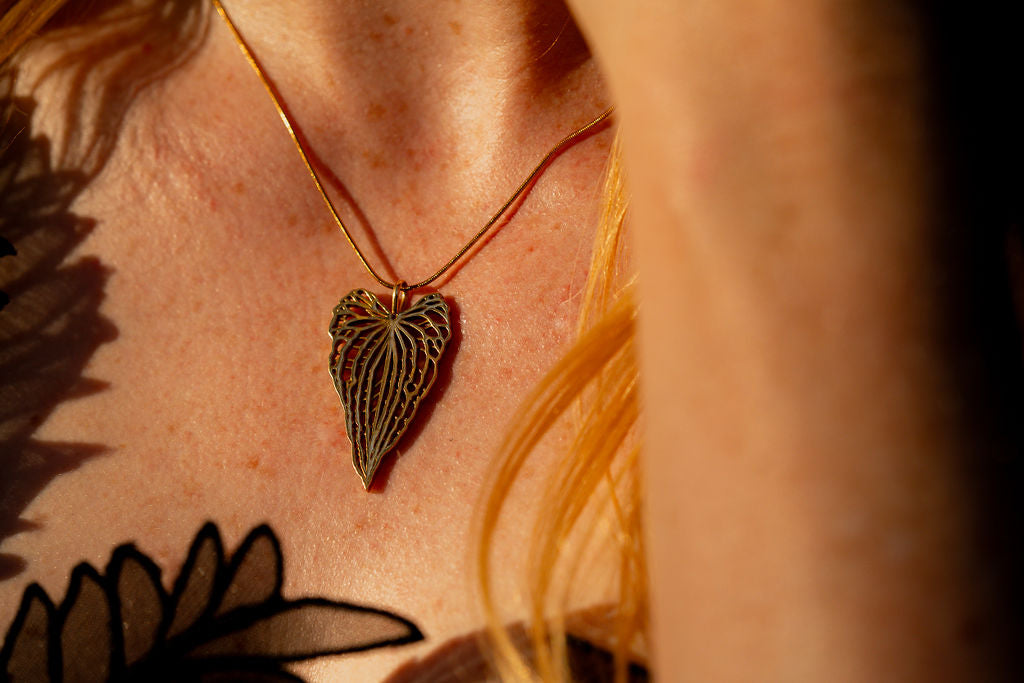 Caladium pendant
